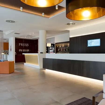 Express North By Ihg Hotel 3*