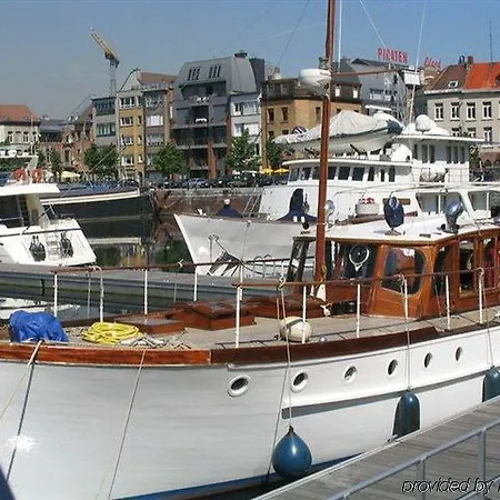 Hotel Express North By Ihg 3*